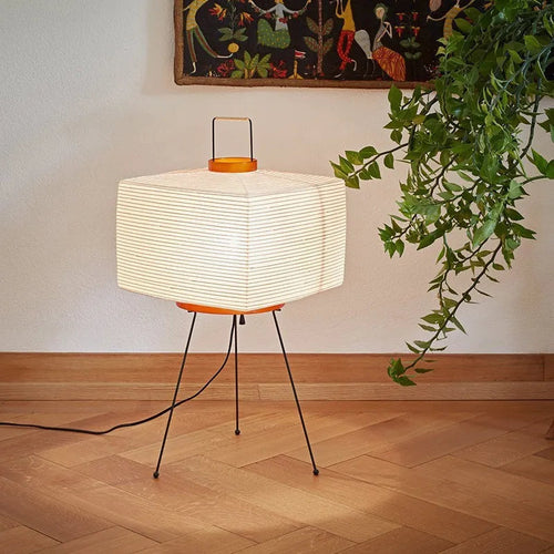 Akari ZenTripod Lamp